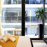 Studio Mirage Mamaia